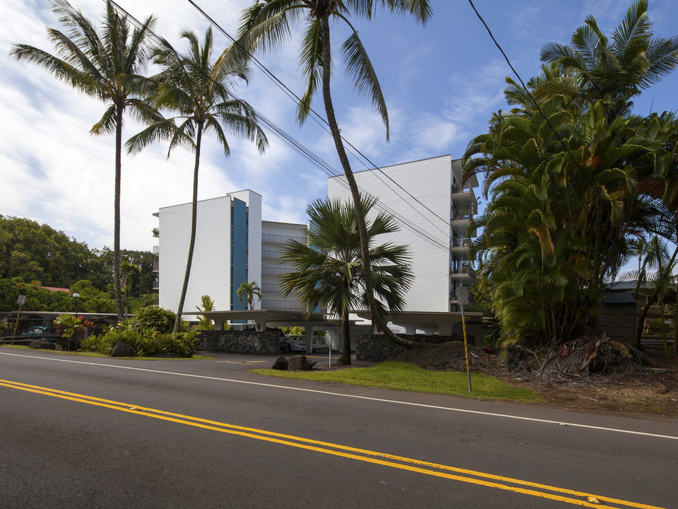 Hale Moana in Hilo, HI - Building Photo