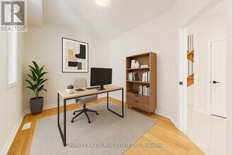 53 Lawrence D. Pridham Ave in New Tecumseth, ON - Building Photo - Building Photo