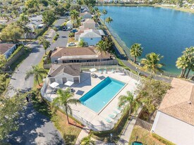 9826 SW 222nd Terrace in Cutler Bay, FL - Building Photo