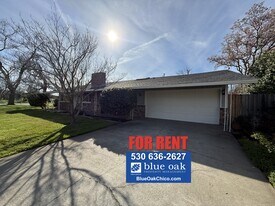 5 Montclair Dr in Chico, CA - Building Photo