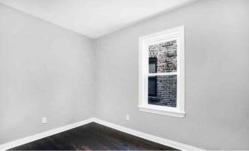 8549 S Aberdeen St, Unit 1 in Chicago, IL - Foto de edificio - Building Photo