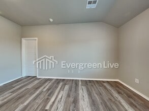 3500 moraine dr in Yukon, OK - Building Photo - Building Photo