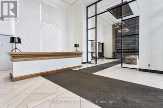 255 Bay St in Ottawa, ON - Building Photo - Building Photo