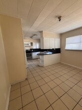 519 Walnut Ave in McAllen, TX - Building Photo - Building Photo