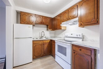 400 Main St in East Rochester, NY - Building Photo - Building Photo