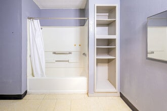 Jubilee Residences in Edmond, OK - Building Photo - Interior Photo