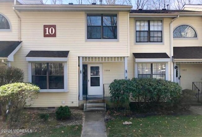 property at 1004 Arlington Dr