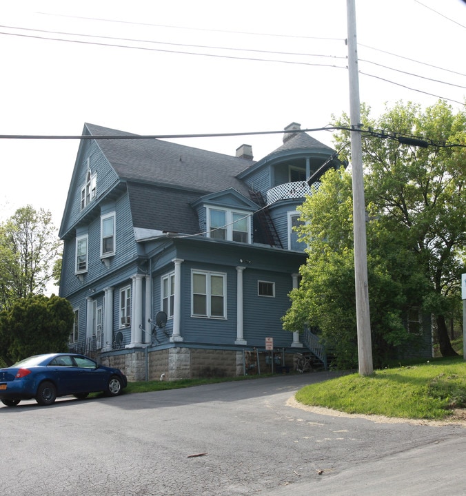 2000 W Genesee St in Syracuse, NY - Building Photo