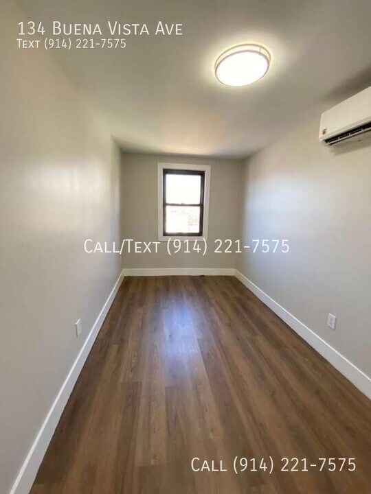 134 Buena Vista Ave in Yonkers, NY - Building Photo