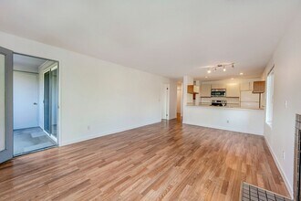 10329 Meridian Ave N in Seattle, WA - Building Photo - Building Photo