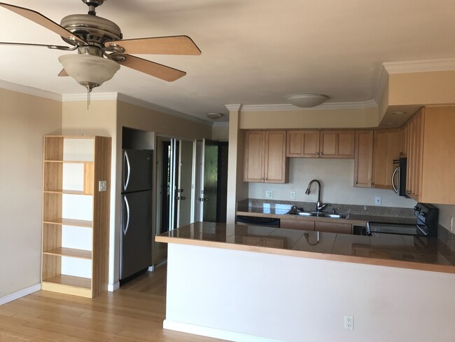 3740 Lower Honoapiilani Rd-Unit -G308 in Lahaina, HI - Building Photo - Building Photo