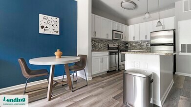 302 Constitution Ave in Bayonne, NJ - Building Photo - Building Photo
