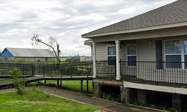 100 Elsie Ct in Lockport, LA - Building Photo - Building Photo