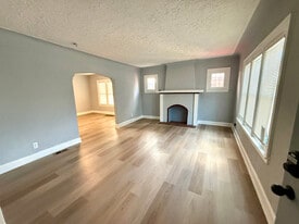 16595 Washburn St in Detroit, MI - Building Photo