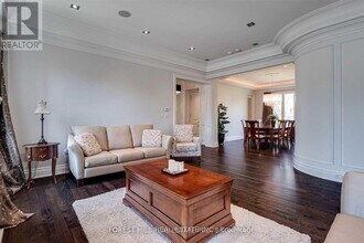 42 Yorkminster Rd in Toronto, ON - Building Photo - Building Photo