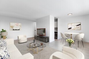 3 Swift Drive in Toronto, ON - Building Photo