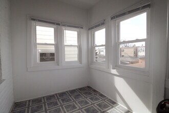 3642 N Albany Ave, Unit 2 in Chicago, IL - Building Photo - Building Photo