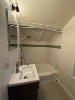 3 Parker St, Unit 3 Parker in Warren, RI - Building Photo