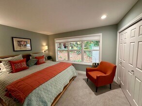 9048 Gleneagle Dr in Blaine, WA - Building Photo - Building Photo