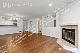 2572 14th Ave W in Seattle, WA - Building Photo - Building Photo