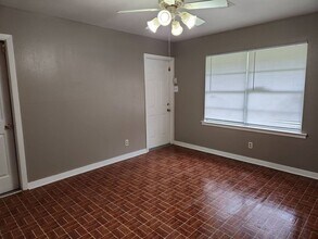 436 Gardenia Ave in Orange, TX - Building Photo - Building Photo