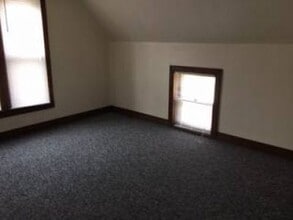 718 N Underhill St in Peoria, IL - Building Photo - Building Photo