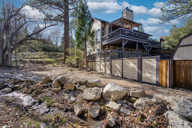 2116 Bernina Dr in Pine Mountain Club, CA - Building Photo - Building Photo