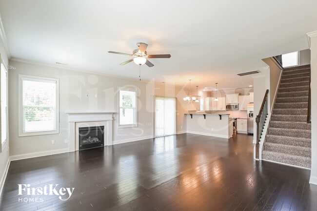 92 Squire St in Fuquay Varina, NC - Foto de edificio - Building Photo