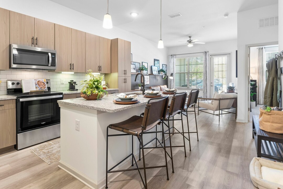 RISE Julington in Jacksonville, FL - Building Photo