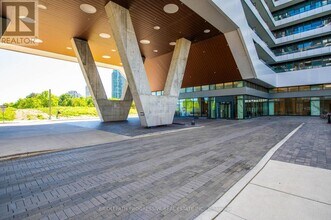 30 Shore Breeze Dr in Toronto, ON - Building Photo - Building Photo