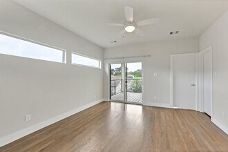 4411 Hershe St in Houston, TX - Building Photo - Building Photo