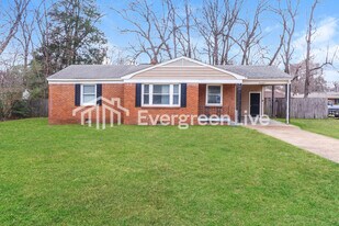 5247 Loch Lomond Rd in Memphis, TN - Building Photo