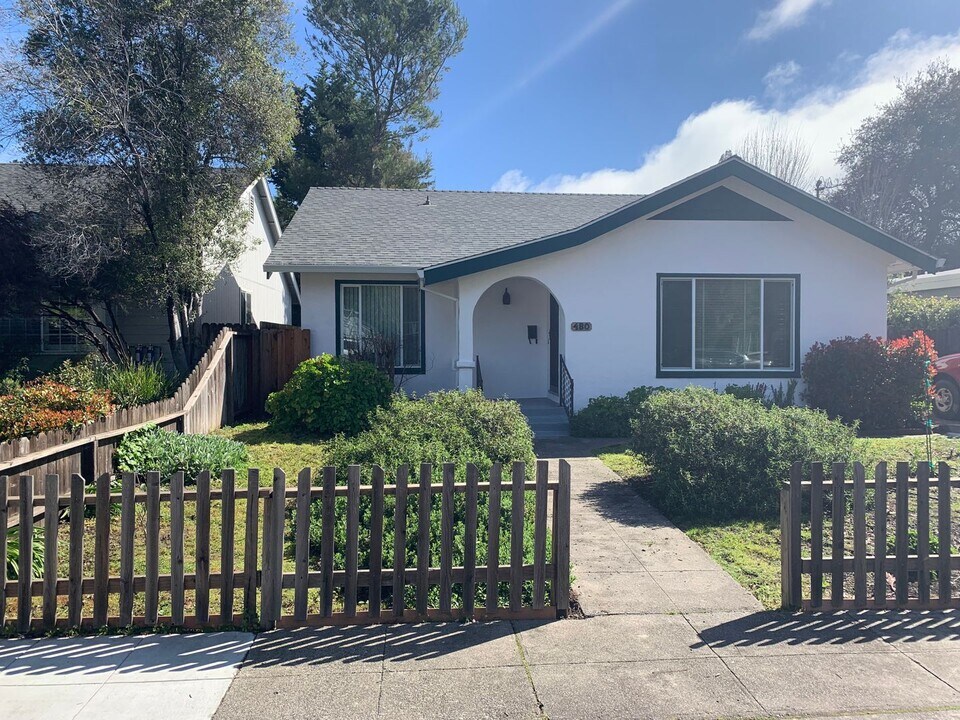 480 Talbot Ave in Santa Rosa, CA - Building Photo