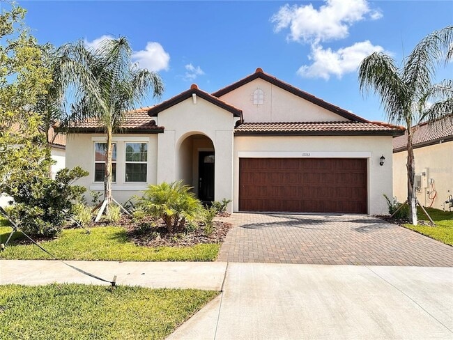 property at 17132 Holly Wl Ave