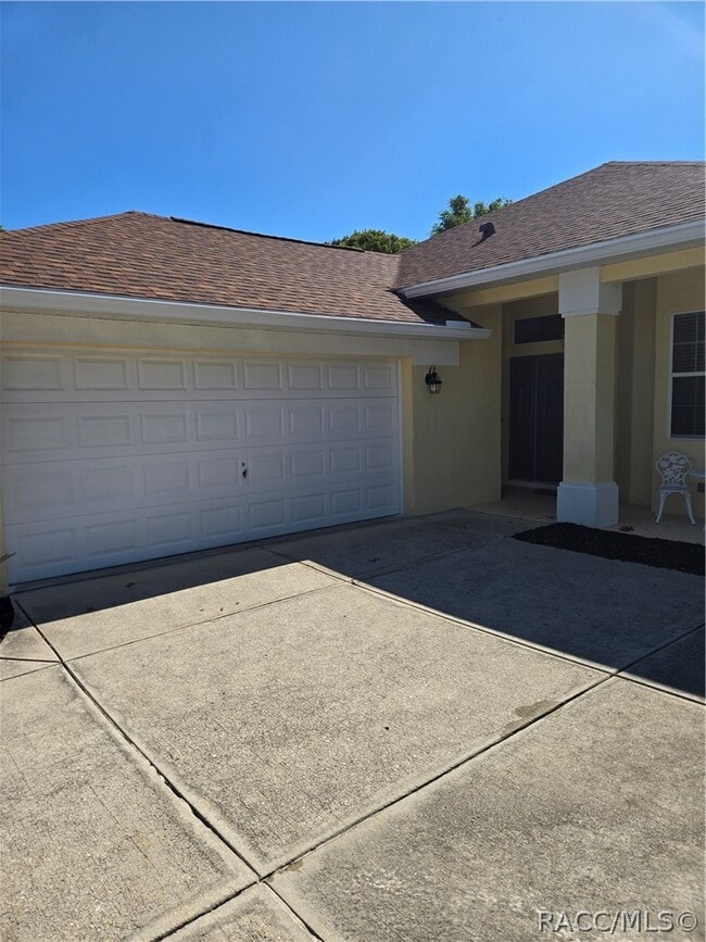 36 Byrsonima Ct S in Homosassa, FL - Building Photo - Building Photo