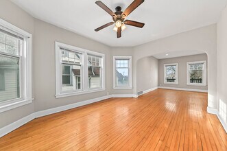 2332 N Holton St, Unit 2332 in Milwaukee, WI - Building Photo - Building Photo