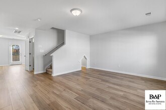 1050 Astoria Dr in Columbia, SC - Building Photo - Building Photo