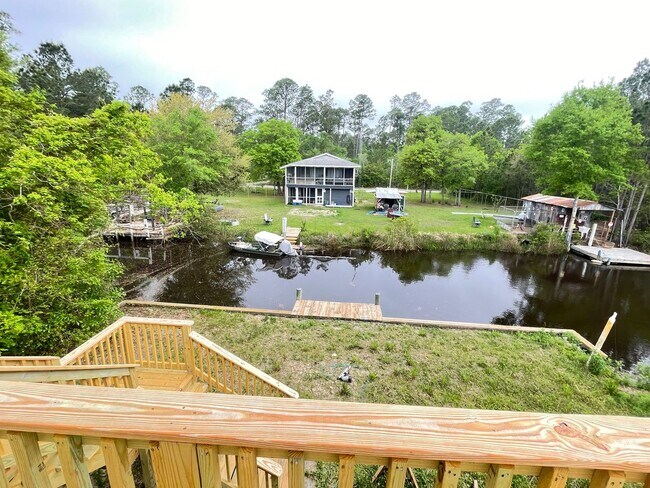10055 Peachtree Dr in Bay St. Louis, MS - Building Photo - Building Photo