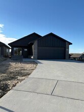 4833 N Vassar Ave in Wichita, KS - Building Photo - Building Photo