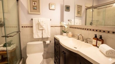 542 Sierra Vista Ave in Mountain View, CA - Building Photo - Building Photo