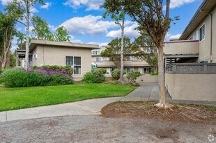 30 Novato St in San Rafael, CA - Building Photo