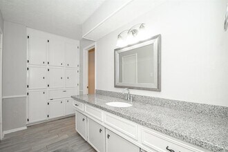 5414 Forest Timbers Dr in Humble, TX - Building Photo - Building Photo