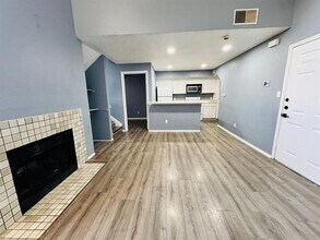 9827 Walnut St in Dallas, TX - Building Photo - Building Photo