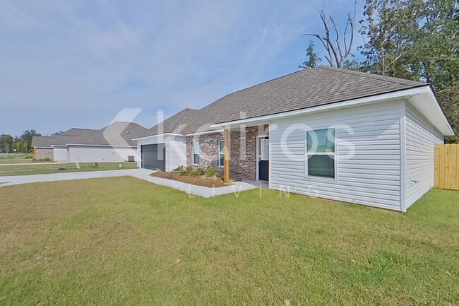 13785 Willowmore Dr in Denham Springs, LA - Building Photo - Building Photo
