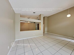 1495 SW 105th Ave in Pembroke Pines, FL - Foto de edificio - Building Photo