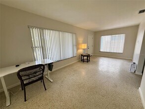 14017 W Parsley Dr in Madeira Beach, FL - Building Photo - Building Photo