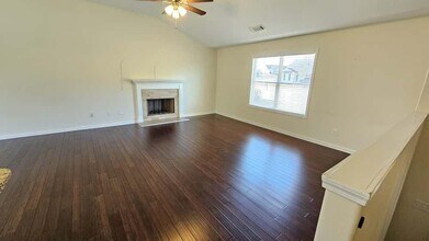 2126 Crown Park Dr in Winder, GA - Building Photo - Building Photo