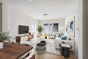 120 N Pearl St in Port Chester, NY - Building Photo