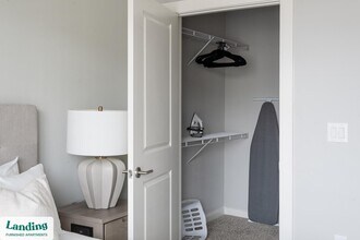 4300 Cromwell Dr, Unit 4208 in Kyle, TX - Foto de edificio - Building Photo