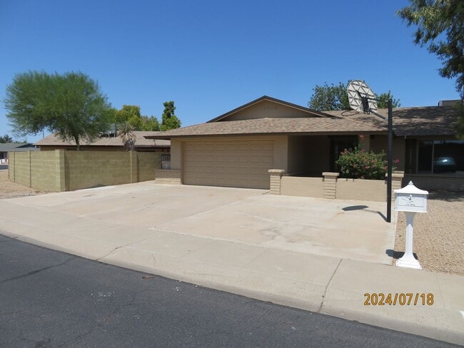 11246 N 50th Dr